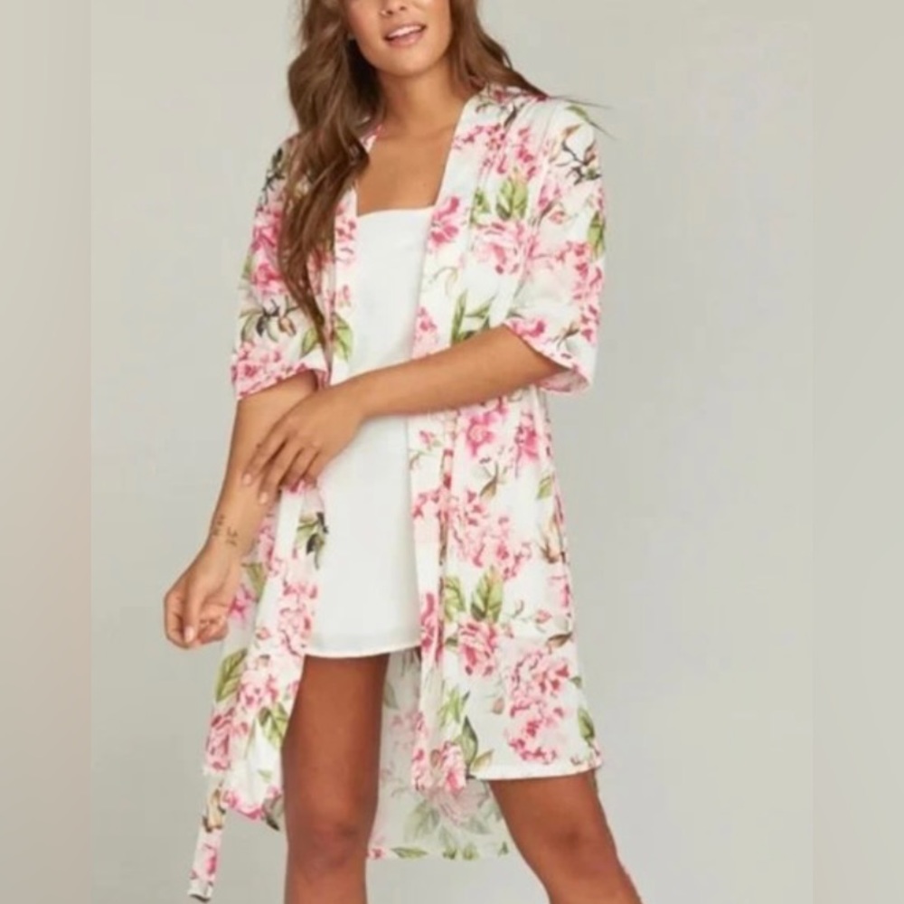 O/S floral Robe - Picture 2 of 5
